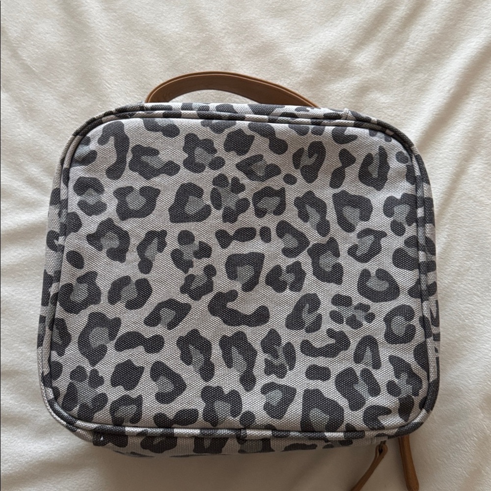 Pottery Barn teen insulated lunch box with insulated bottle - Picture 3 of 16